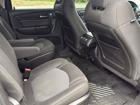 Used 2016 Chevrolet Traverse LT w/ Style and Technology Package FWD image 22