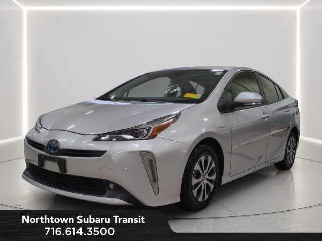Used 2022 Toyota Prius LE AWD/4WD image 1