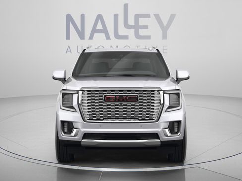 Used 2024 GMC Yukon Denali Ultimate AWD/4WD image 7