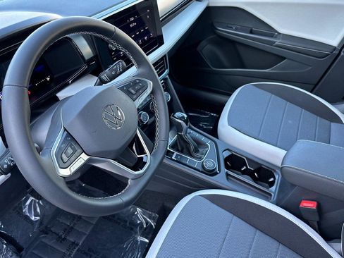 New 2026 Volkswagen Taos S image 9