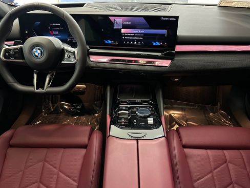 Used 2026 BMW i5 eDrive40 w/ M Sport Package RWD image 15