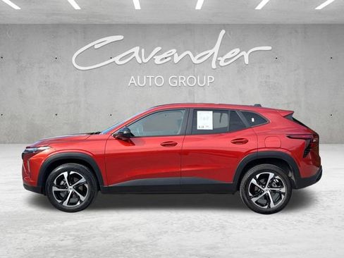 Used 2024 Chevrolet Trax RS w/ Driver Confidence Package FWD image 16