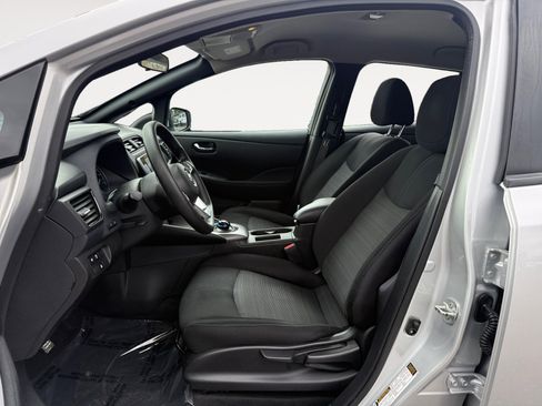 Used 2022 Nissan Leaf S Plus image 10