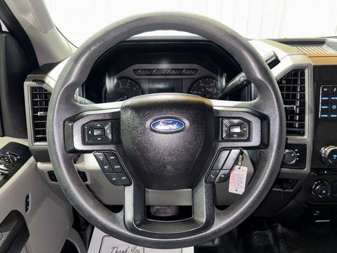 Used 2017 Ford F250 XL w/ Power Equipment Group AWD/4WD image 18