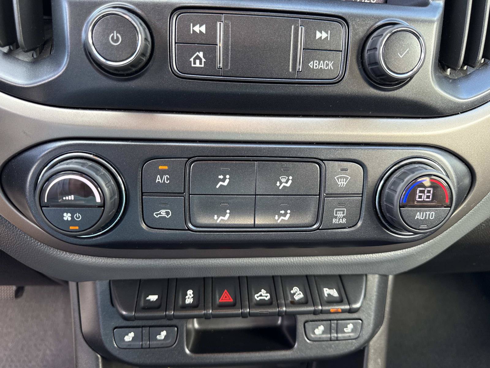 Used 2019 Chevrolet Colorado Z71 AWD/4WD image 25