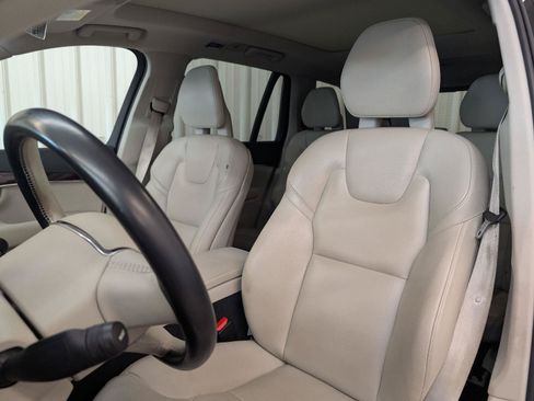 Used 2017 Volvo XC90 T6 Momentum w/ Vision Package AWD/4WD image 2