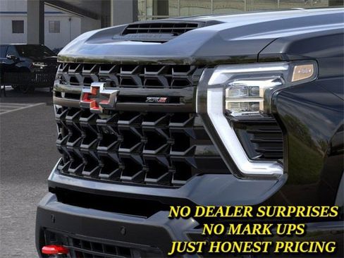 New 2026 Chevrolet Silverado 2500 ZR2 image 13