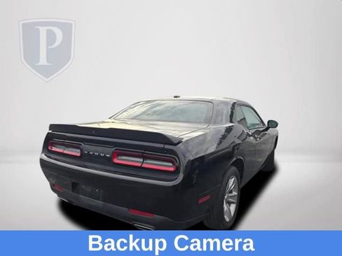 Used 2023 Dodge Challenger SXT RWD image 4