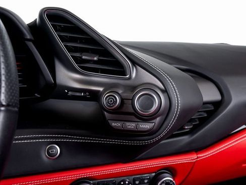 Used 2019 Ferrari 488 Spider image 39