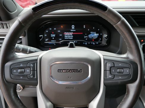 Used 2023 GMC Yukon XL Denali w/ Denali Reserve Package AWD/4WD image 25