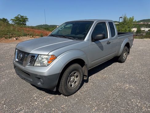 Used 2018 Nissan Frontier S w/ Work Truck Package image 1
