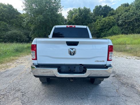 Used 2020 RAM 2500 Tradesman w/ Chrome Appearance Group AWD/4WD image 4