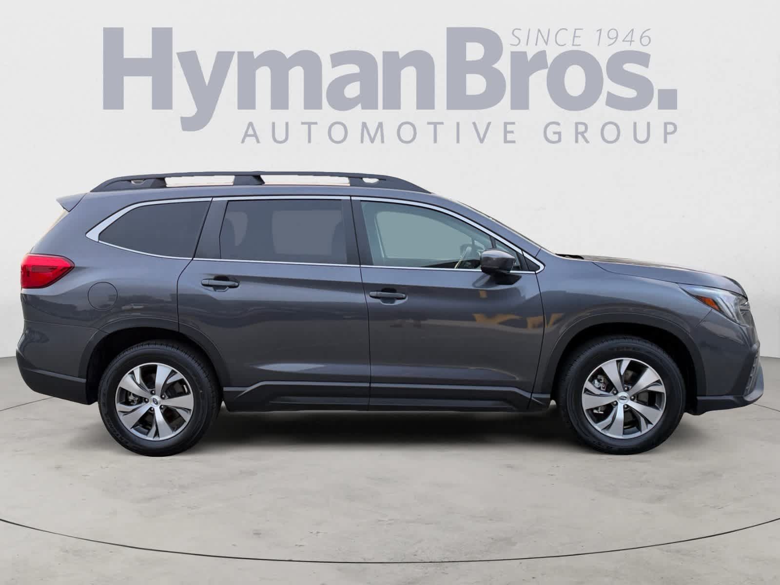 Used 2024 Subaru Ascent Premium w/ Convenience Package AWD/4WD image 2