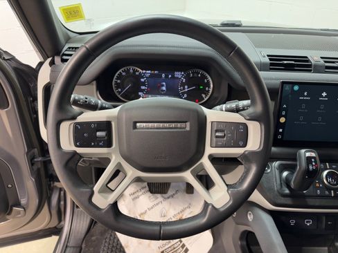 Used 2023 Land Rover Defender 110 X-Dynamic HSE AWD/4WD image 18