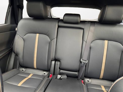 Used 2025 MAZDA CX-70 3.3 Turbo S w/ Premium Package image 15