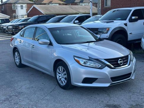 Used 2016 Nissan Altima 2.5 S w/ Power Driver Seat Package FWD image 1