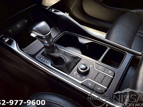 Used 2021 Kia Sorento S w/ Panoramic Sunroof Package AWD/4WD image 21