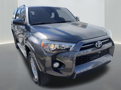 Used 2020 Toyota 4Runner SR5 image 10