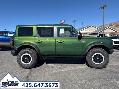 New 2025 Ford Bronco Badlands image 2