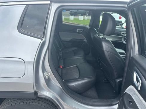 Used 2024 Jeep Compass Latitude AWD/4WD image 29
