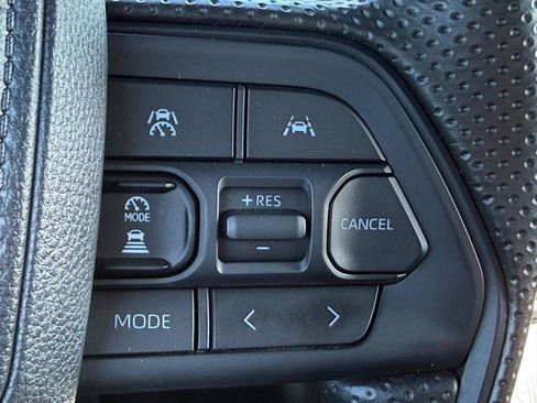 Used 2025 Toyota Tacoma SR5 image 14