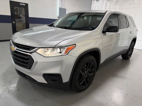 Used 2020 Chevrolet Traverse LS FWD image 23
