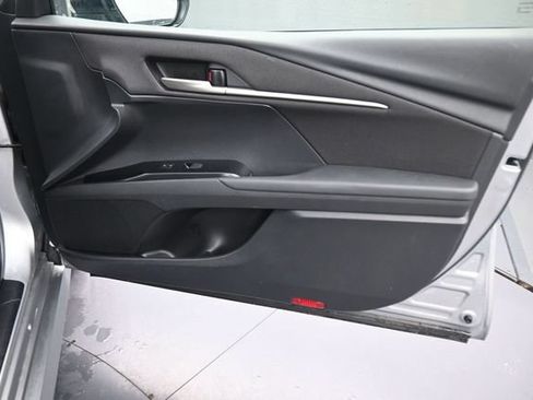 Used 2025 Toyota Camry LE FWD image 13