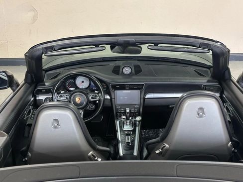 Used 2017 Porsche 911 Carrera S image 17