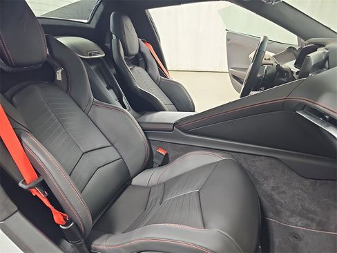 Certified 2025 Chevrolet Corvette Stingray Premium Conv w/ Z51 Performance Package image 14