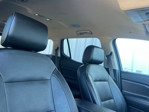 Used 2019 GMC Acadia SLT AWD/4WD image 15