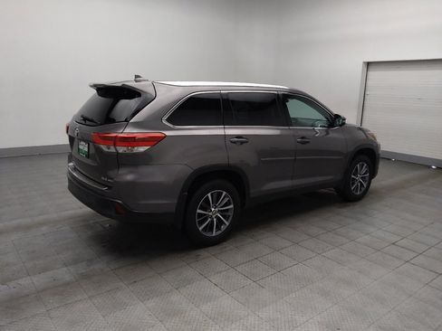 Used 2019 Toyota Highlander XLE w/ Protection Package #3 image 10
