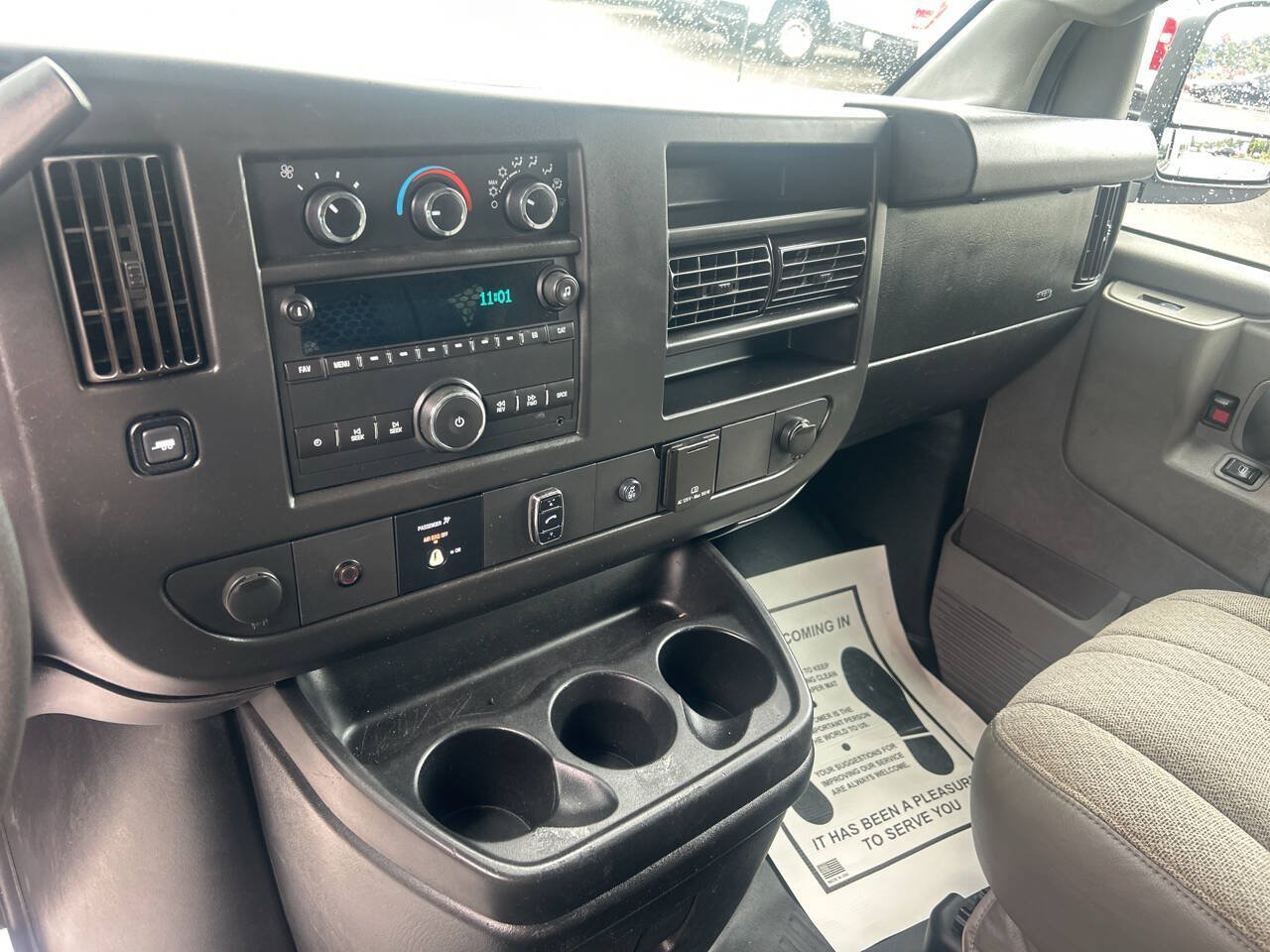 Used 2017 Chevrolet Express 2500 RWD image 12