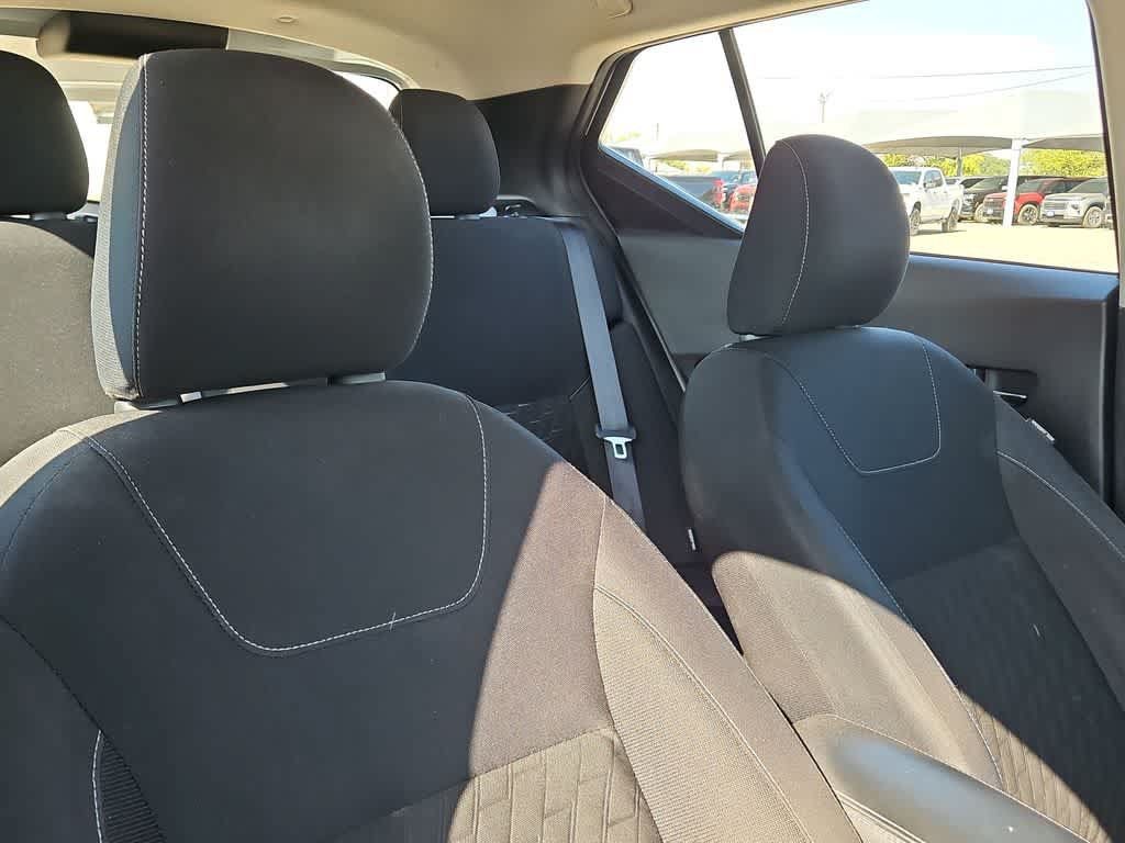 Used 2024 Nissan Kicks SV FWD image 17