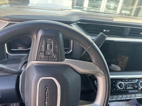 Used 2025 GMC Sierra 2500 Denali w/ Denali Reserve Package AWD/4WD image 6