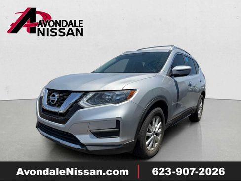 Used 2017 Nissan Rogue SV FWD image 1