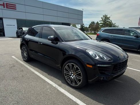 Used 2017 Porsche Macan AWD/4WD image 2