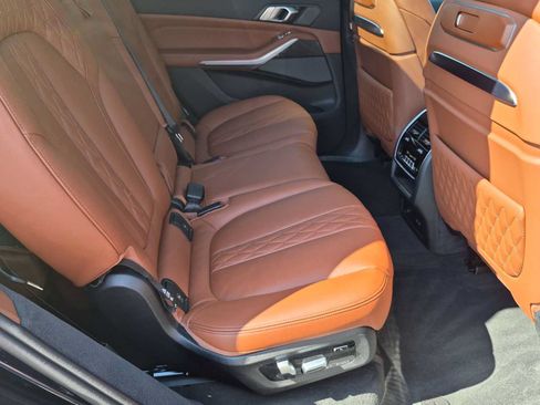 Used 2024 BMW ALPINA XB7 AWD/4WD image 22