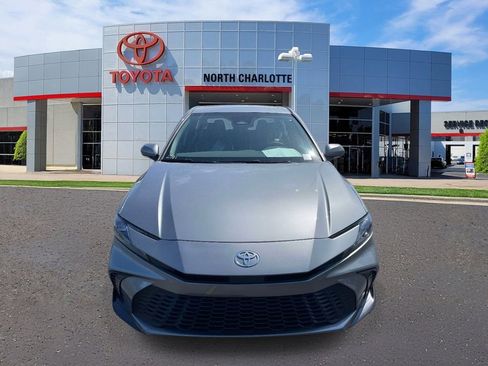 New 2026 Toyota Camry SE FWD image 4