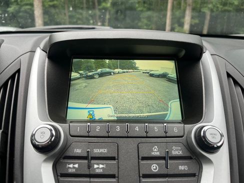 Used 2017 Chevrolet Equinox LS FWD image 43