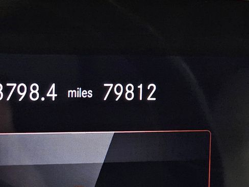 Used 2021 Mercedes-Benz GLE 350 4MATIC image 30