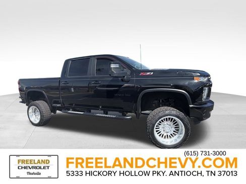 Used 2021 Chevrolet Silverado 2500 LTZ w/ LTZ Plus Package image 2