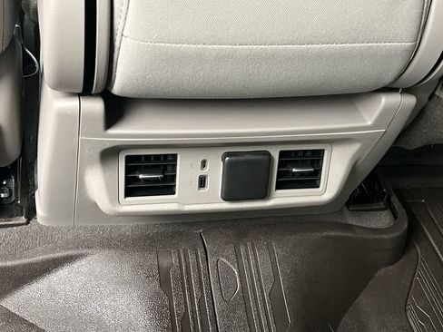 Certified 2023 GMC Sierra 1500 SLE image 13