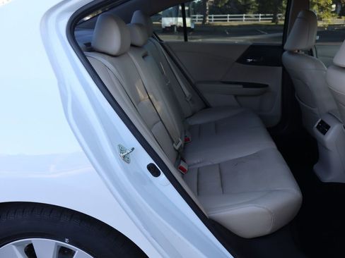 Used 2015 Honda Accord EX-L image 21