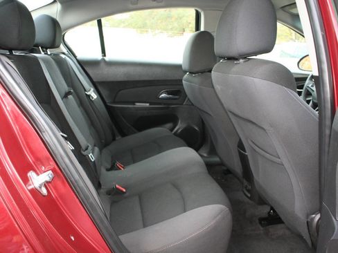 Used 2016 Chevrolet Cruze LT image 19