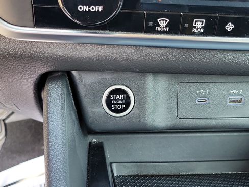 Used 2023 Nissan Rogue SV FWD image 18
