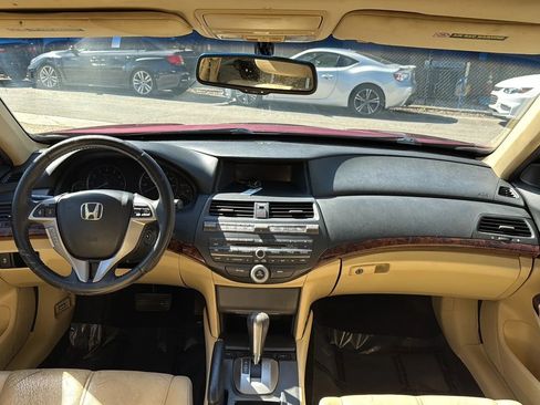 Used 2010 Honda Crosstour EX-L image 24