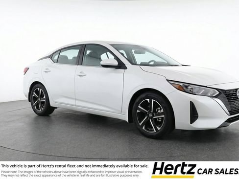 Used 2025 Nissan Sentra SV image 1