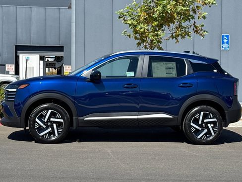 New 2026 Nissan Kicks SV image 7