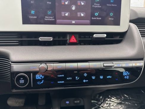 Used 2024 Hyundai Ioniq 5 Limited image 25