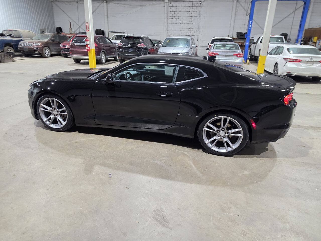 Used 2021 Chevrolet Camaro LT w/ RS Package RWD image 6